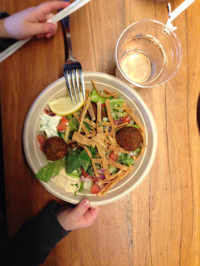 FirstBites's tweet image. Just-turned-7 yr old 1st @CavaGrill make-your-own salad! Loved the fresh mint &amp;amp; falafel. #cavafresh
