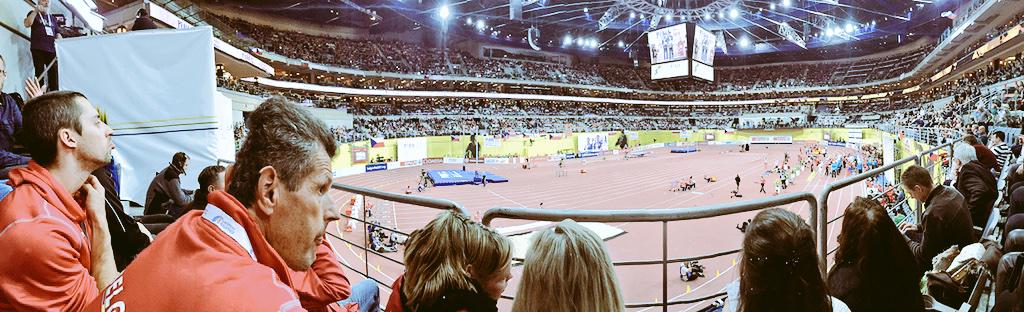 BroothaertsD's tweet photo. Ready we are!! #4x400 #teambelgium #borlee #watrin #stress #lastrace @Euro_Indoors http://t.co/tIV1Zl8tzY