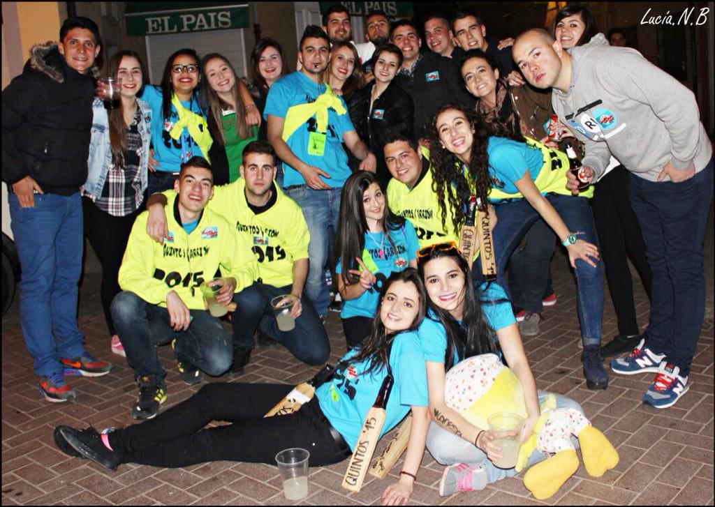 QuintosCarrion's tweet photo. "@Carol_Jimenez19: UN DIA PARA NO OLVIDAR ! @QuintosCarrion VIVAN LOS QUINTOS 2015👌👌 http://t.co/NYyBrYgvqN"