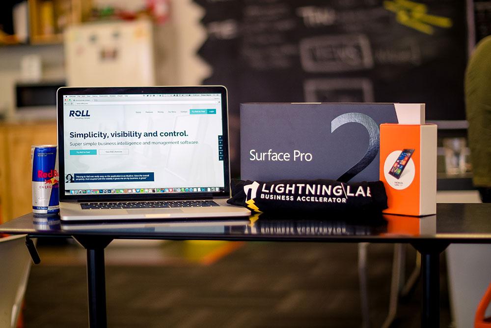 rollhq's tweet image. Big thumbs up to @MicrosoftNZ. Bling bling bling! Kicking off #lightninglab in style… #Dreambig.