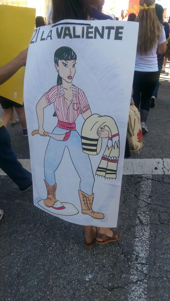 iamsanfernando's tweet photo. A lot of mujeres valientes at the #IWD2015 March. Here with #hoodsisters818 muralists. #IWDLA2015 http://t.co/ELUShWZyYc