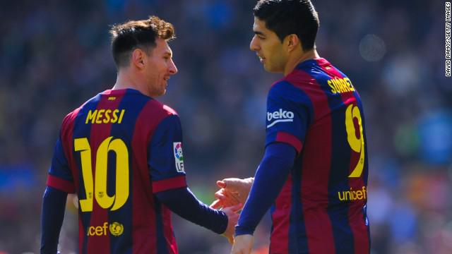 CNNFC's tweet image. Record-breaker Lionel #Messi completes a miserable weekend for Real Madrid cnn.it/1x78V0U #FCB