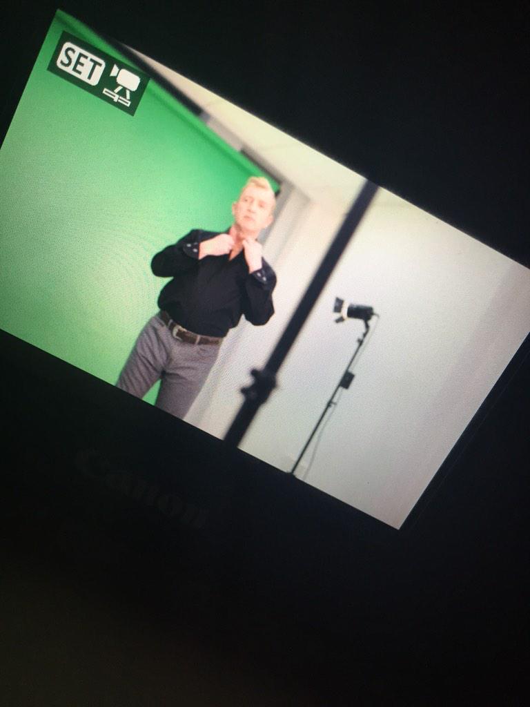 Long but brilliant day shooting with <a href="/StephenMerchant/">Stephen Merchant</a> &amp; @steffanrhodri for <a href="/MentalistsPlay/">The Mentalists</a> 👍😃