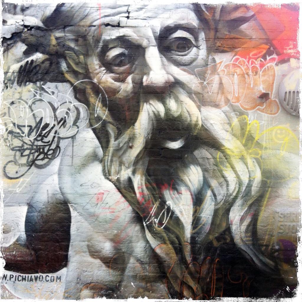 BrickLaneArt's tweet photo. Fantastic mural by @pichiavo on Sclater Street @globalstreetart #art #streetart #graffiti @GoogleStreetArt http://t.co/3hRKf9G1GD