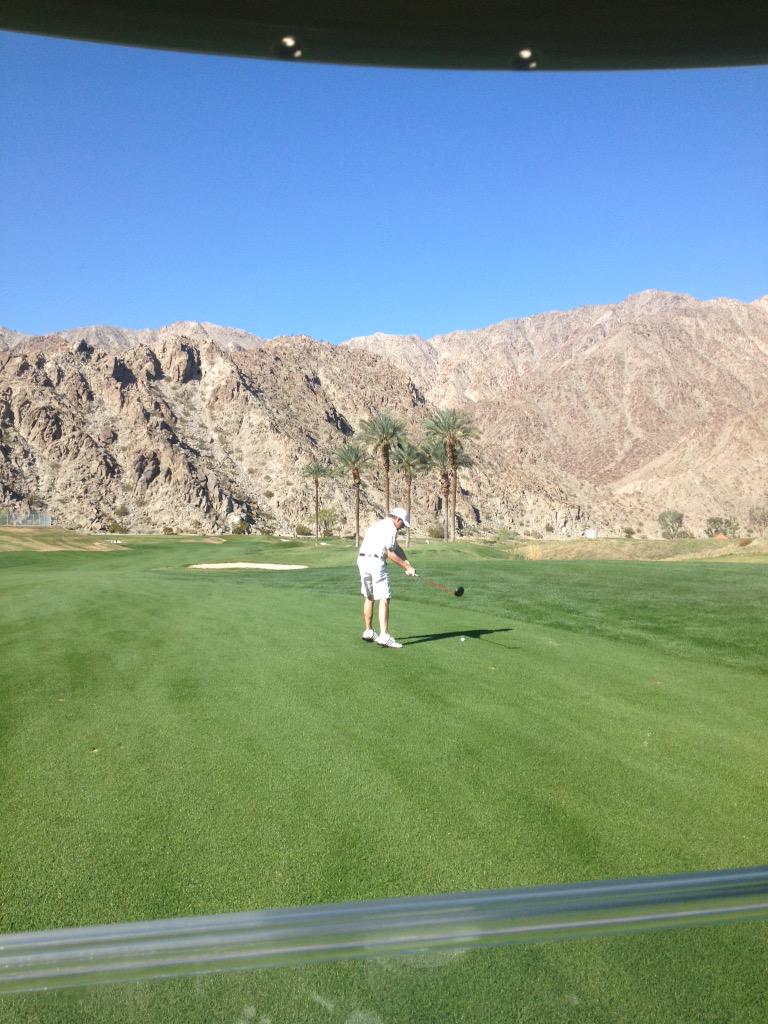 ForePuttz's tweet photo. @TheJPIII with a driver off the deck! #airtime #readytolaunch #liftoff http://t.co/o2HzAOBJph