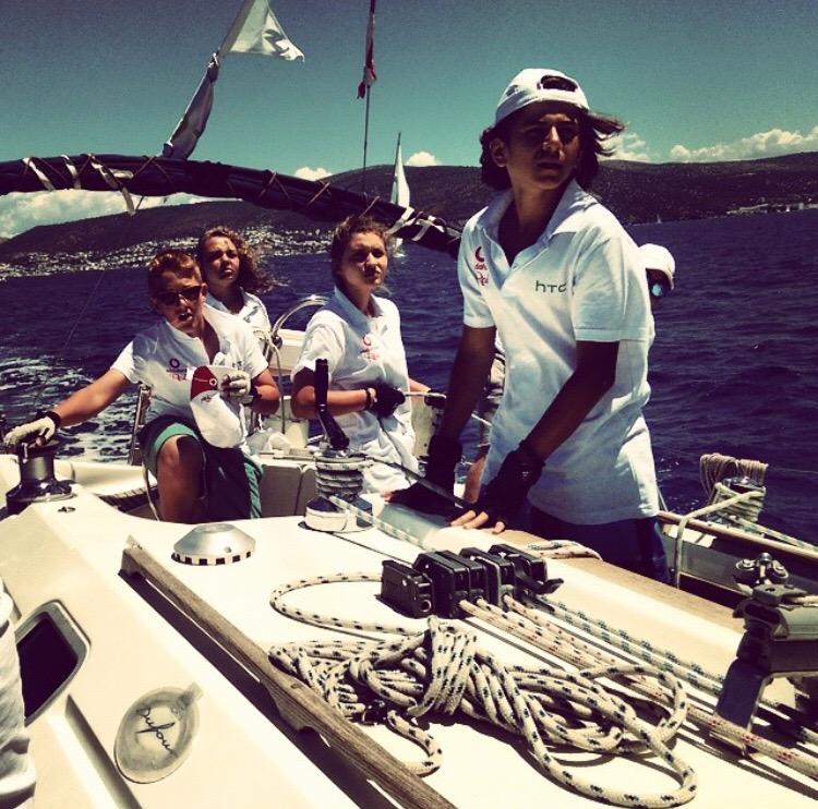 kaankannis's tweet photo. #Vodafone #red #famouscup http://t.co/YEBCVwumpH