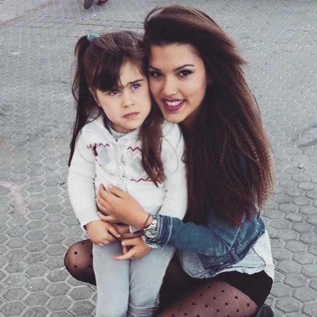 GoonzalezMimi's tweet photo. Mi princesita 🎀👸 http://t.co/JxQ7mhGf7H