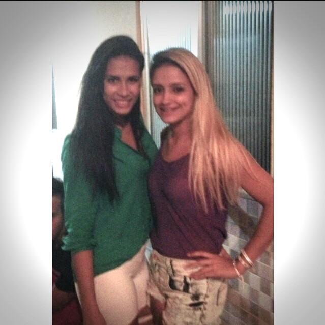 Monteeiiiro's tweet photo. Sobre ontem 🎉🎊🎂🎁#bdaay #resenha #naocai @Jessicasants7 http://t.co/Mn7bWUkFDj