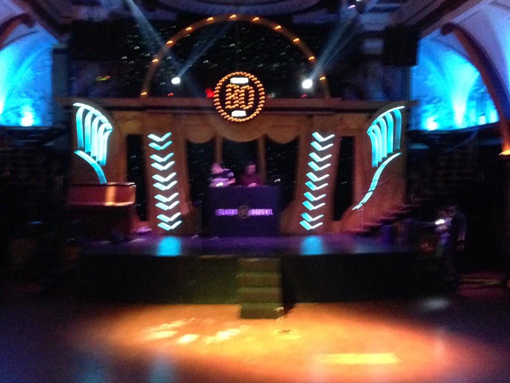 En TEATRO BODEVIL esperando la actuación de <a href="/Cristiansoto87/">Cristian Soto</a> con <a href="/mariaaguado/">María Aguado</a>