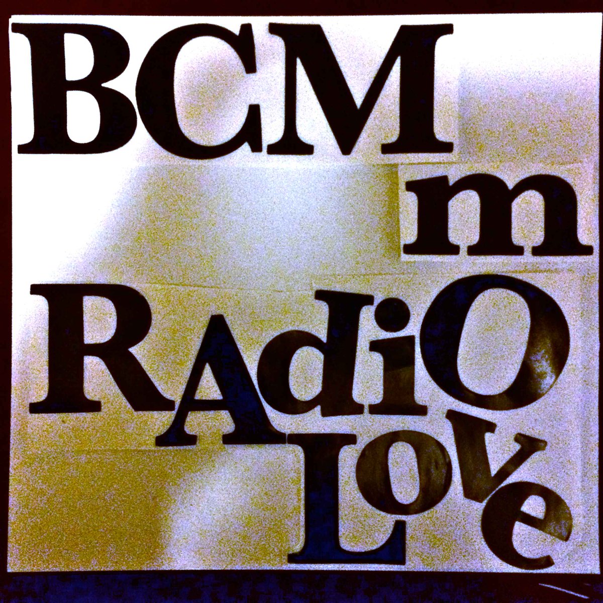 bcmmeditor's tweet image. First #radiolove show in a few hours tinyurl.com/lkh5sha with music reviewed by @daveorama3000 #janetrogers + more