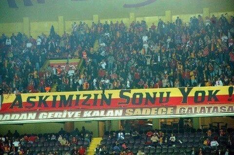 Tarihi sadece biz yazarız..
Şampiyon gelir ve gideriz..
Lider gelir ve gideriz..
Sıkıntı yok, AŞKIMIZIN SONU YOK...