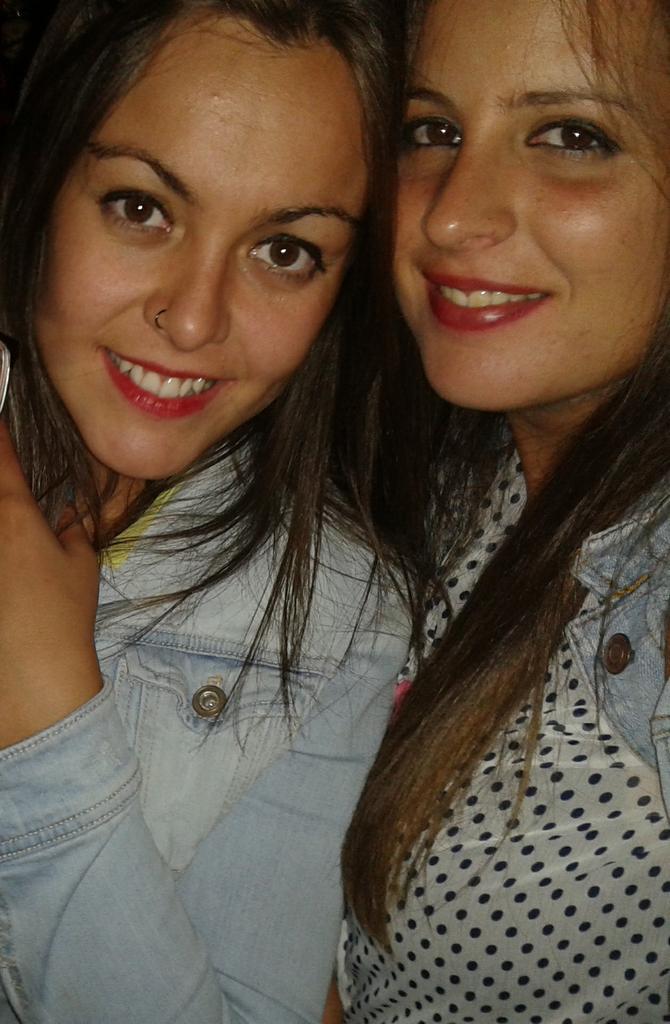 SeleneMolledo's tweet photo. No iba acaba el dia sin antes felicitarte por aquí @Nathaliuss! Felicidades mi amorcito,te quiero ne ♥ http://t.co/KlQdn3kZJt