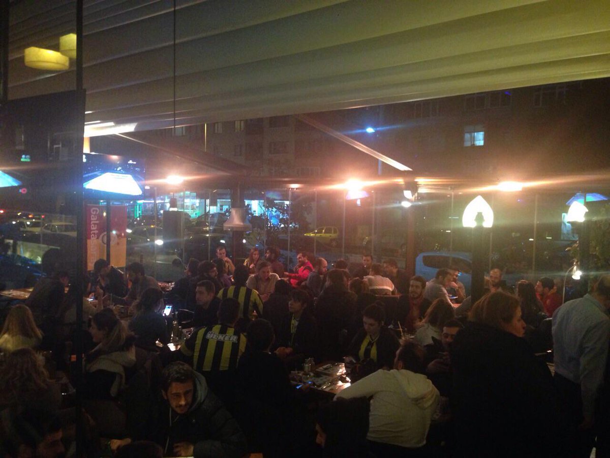 cafepalas's tweet photo. Cafe Palas Erenköy'de maç keyfi... http://t.co/Y0zfzOhQD2