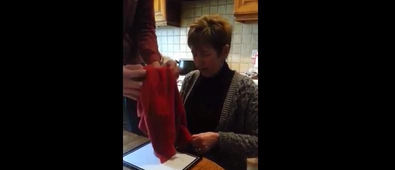 JOEdotie's tweet photo. Irish Mammy goes ballistic after water bottle magic trick http://t.co/PHiClcCv0G http://t.co/gPmQF2Cb3A