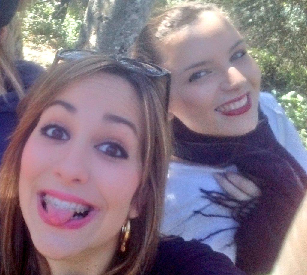 CynthiaCortesGo's tweet photo. Las niñas de BBQ!!! http://t.co/nckeYBozVx