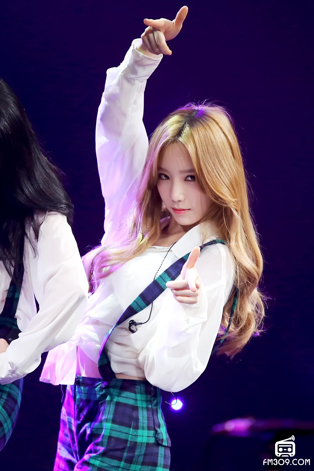 B_nE9RFU8AEIGFy.jpg:large