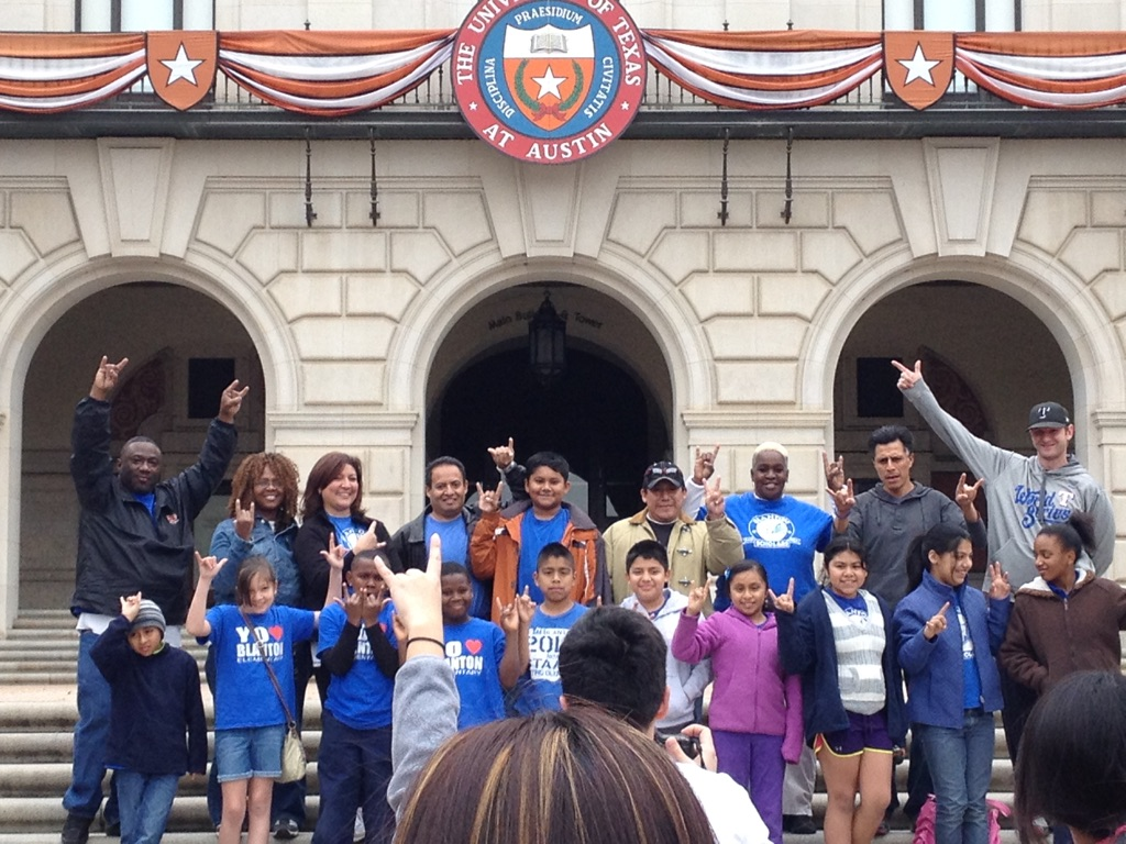 Val1055's tweet photo. Blamton ES 5th Grade Volleyball Team EXPLORES UT accompanied by  Ms. Rios, Coach Po and parents. http://t.co/U8wdJQqMyN