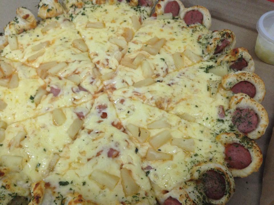 Boy's Pizza tweet media