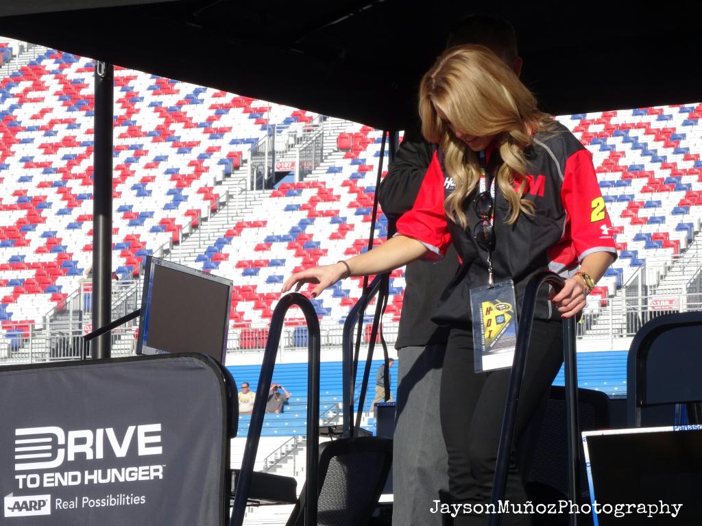 Molly McGrath on Twitter "A HUGE thanks to JeffGordon