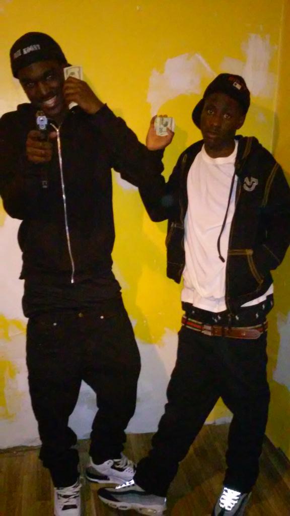 campboy_shabba's tweet photo. #32Shit #FreeSon http://t.co/sG1KS8fLta