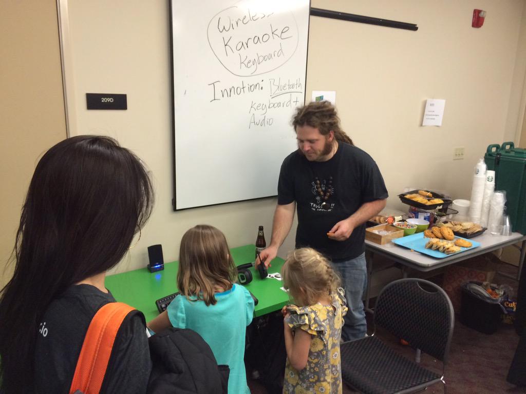 rexstjohn's tweet image. Judging underway @hacksterio #makesoftware #HardwareWeekend