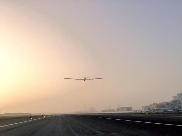 UNFCCC's tweet photo. MT @solarimpulse #Si2 is in the air! The first round the world solar flight has officially begun! #RTW http://t.co/Hl14E84sb2