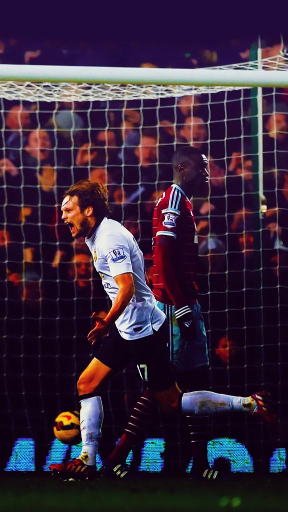 Happy Birthday to our Defensive Dutch Midfield Beast, Daley Blind! Winning Arsenal will be your birthday present! 