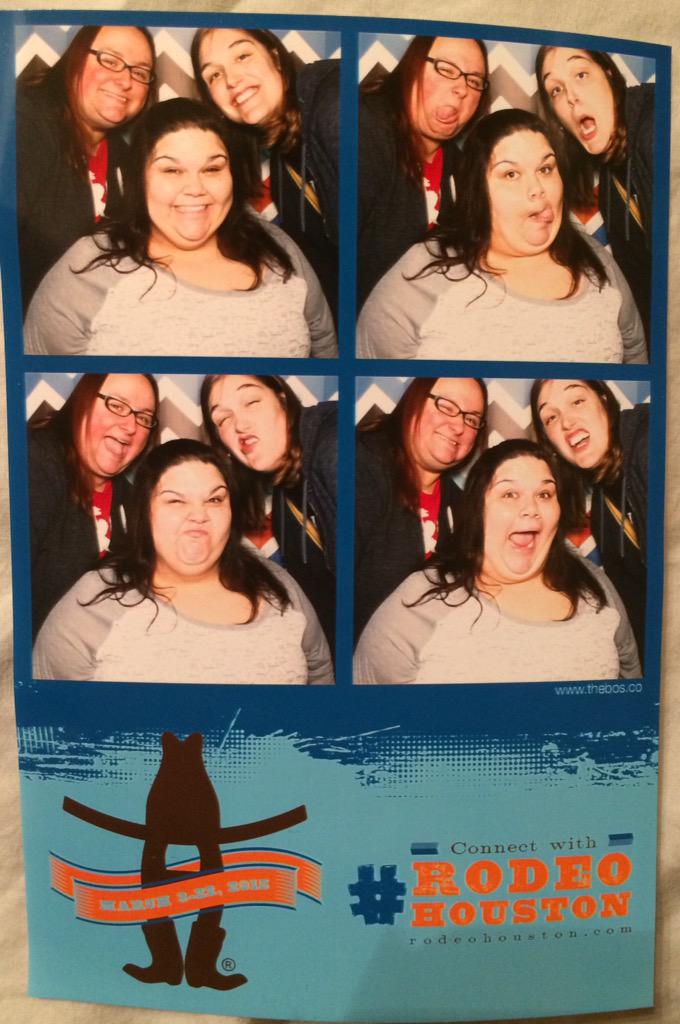 robstobs's tweet photo. The cold and rain couldn't stop us from having fun at the rodeo and @falloutboy show today. ☺️😎#stayflymyfriends http://t.co/VLmK98oodn