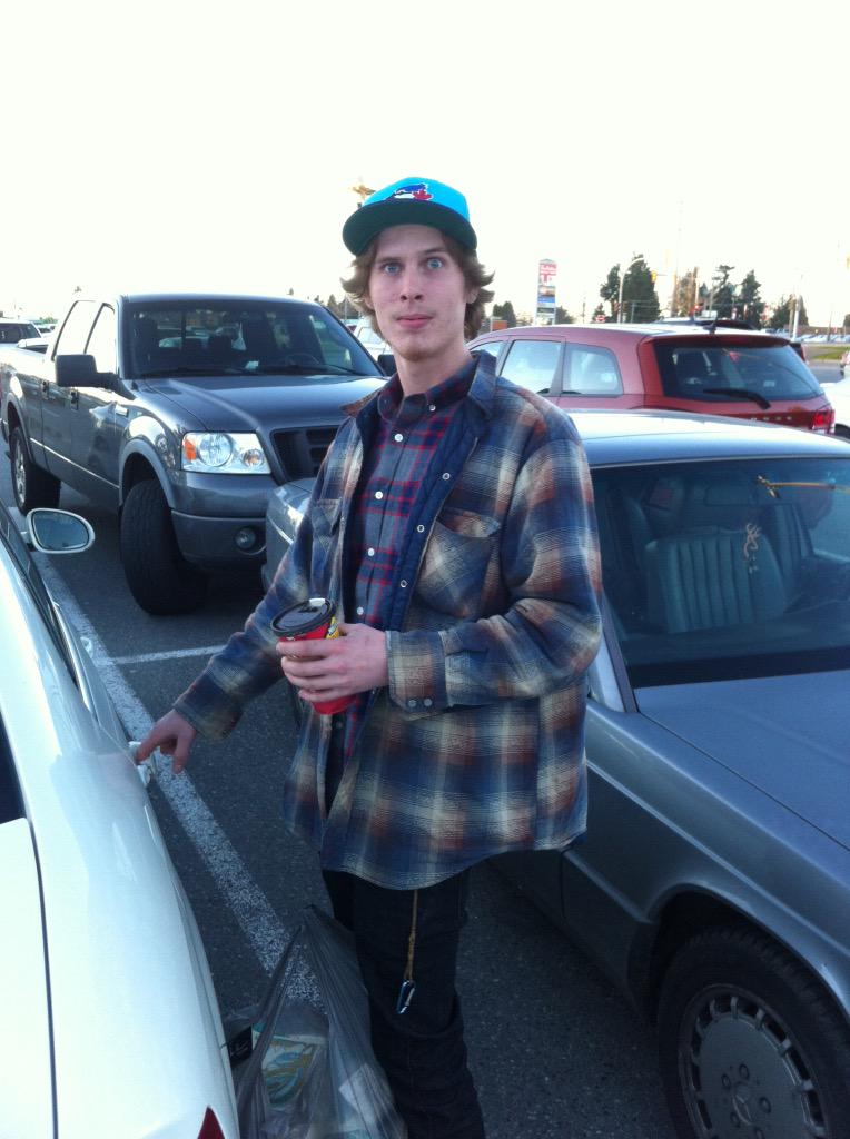 6lambert's tweet image. When you just don't give a fuck what they saying.