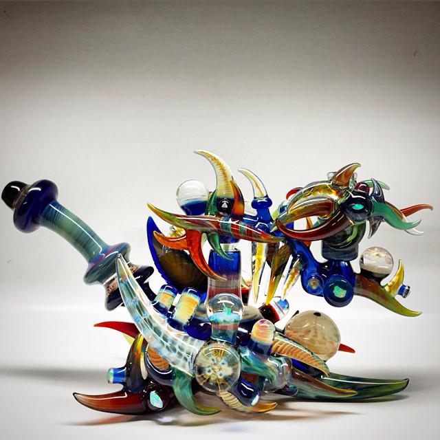 WhenUHigh's tweet image. Wtf 😵 i gotta hit that