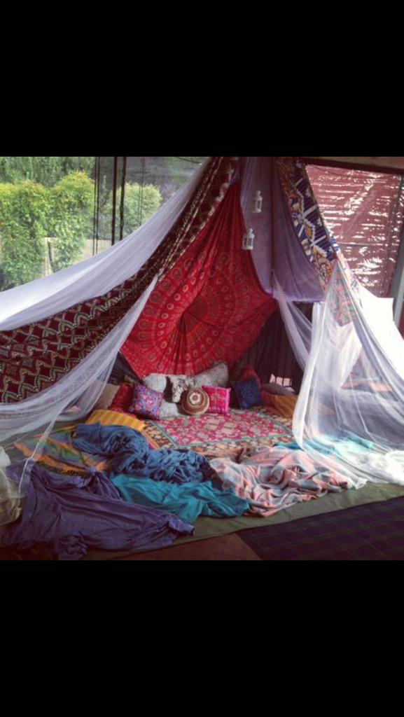 boholoves's tweet photo. this would be a chill place to hangout http://t.co/FREKJhNcaj