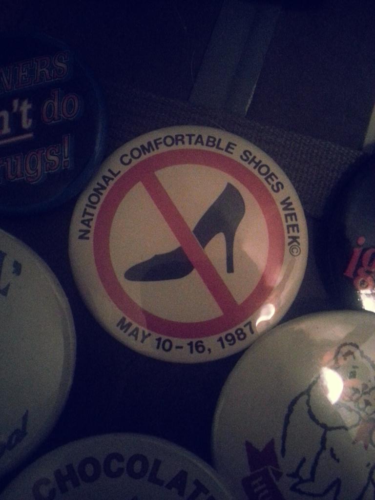 momsquad2015's tweet photo. Just some groovy pins us moms found lyin' around! #momvalues #chocolate #education #cutdefense http://t.co/BkX9ZlRnUE