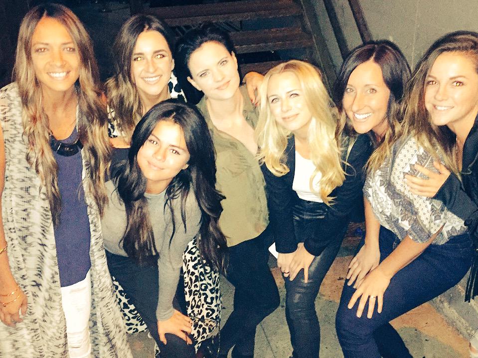 selenagomez tweet picture
