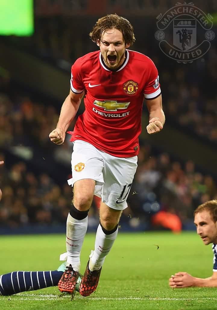 MATCHDAY :-)

Happy Birthday Daley BLIND  :-) :-) 