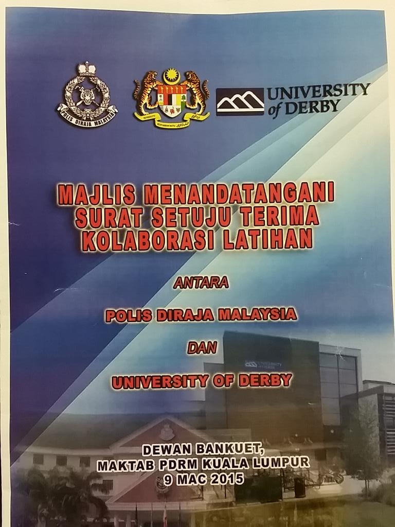 VickiTreadell's tweet photo. At signing ceremony: letter of acceptance for collaboration on #training &amp; #education between @DerbyUni &amp; RMPolice http://t.co/W7lAnVoKEP