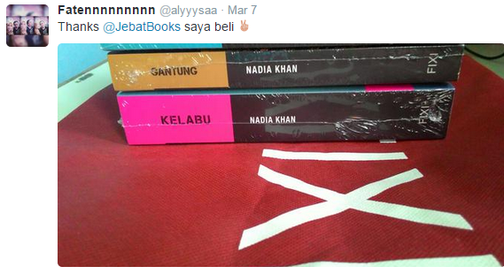 JebatBooks's tweet photo. Awek Uitm Segamat ni dah guna baucer beli @BukuFixi . Hangpa bila lagi ? http://t.co/mKR4fpdI52
