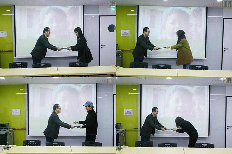 지난 3월 7일!!
글로벌호프 블로그 기자단 발대식 및 오리엔테이션이 있었습니다.
앞으로 블로그 기자단 "hope writer"들의 멋진 활동을 기대해봅니다.
sharing hope together!