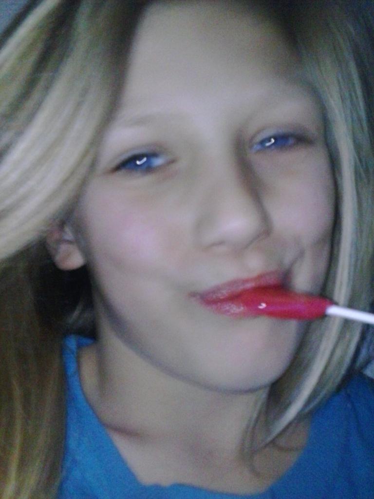 6920397d5ce84ca's tweet photo. U like this pic matty b http://t.co/2EB2rNWyJI