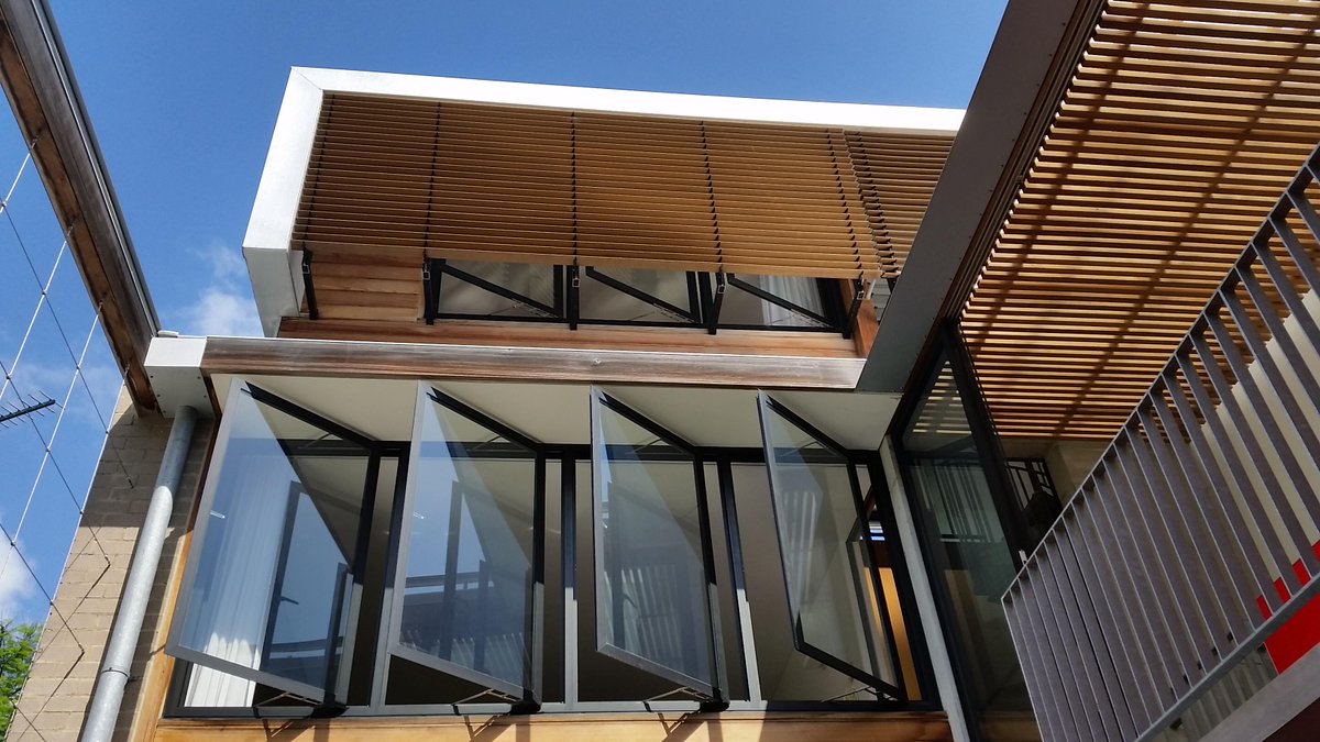BureauSrh's tweet photo. Sydney living at its best... Thanks @DARCHNSW and also @arch_matt for the tour of  #AlexandriaHouse on the weekend! http://t.co/ofZ8AzU8ed