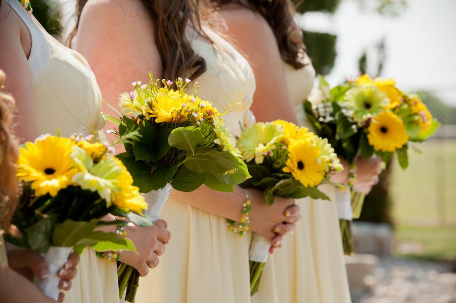 FitzCastle's tweet photo. We totally agree:What to Bring to Your Florist
http://t.co/wKNBzhkoMF
#Wedding #WedingFlowers @SandPWeddings http://t.co/SR9EYbYNep