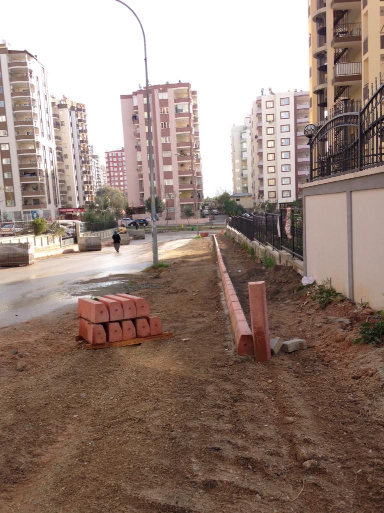 Huzurevlri Mah 77097 sk kaldırım çalısmsı tşk. Aydnlatma direği yolun ortasında. TEDAŞ ? <a href="/sonercetin01/">Soner Çetin</a> <a href="/HuseyinSOZLU/">Hüseyin Sözlü</a>