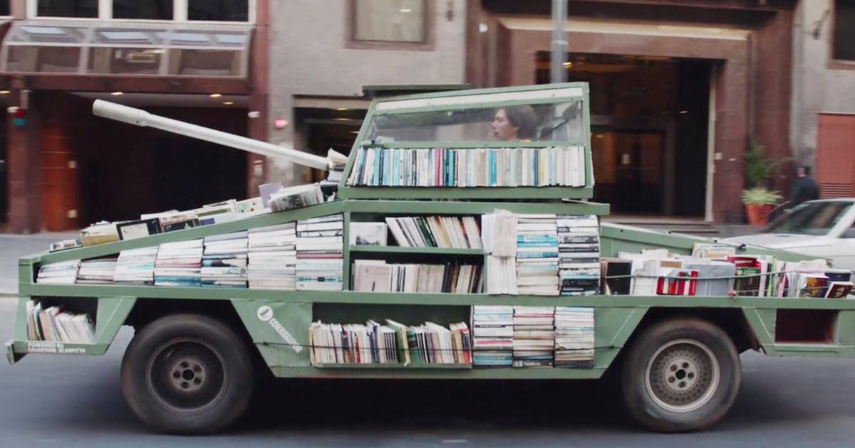 Weapon Of Mass Instruction: Artist Creates A Tank That Delivers Free Books (11 pics): boredpanda.com/free-book-tank…