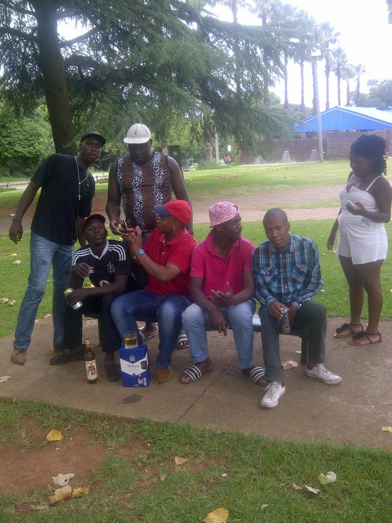 TumibabyPule's tweet photo. Chilled vibes http://t.co/WBLtWnSOaV