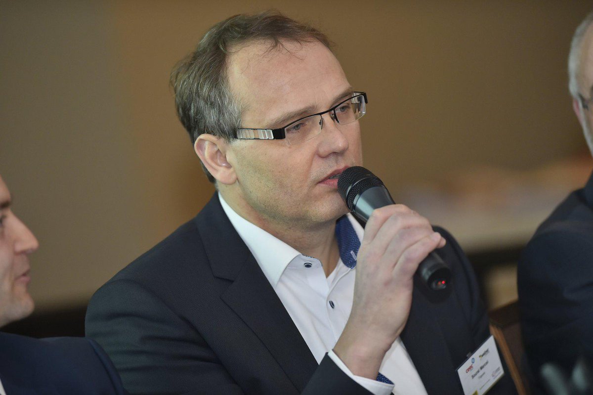 Trigema_as's tweet photo. Na snídani s novináři od #CEECResearch o stavebnictví, krizi, stavebních legislativě a výstavbě bytů v Praze. http://t.co/S5OfDwMQsx
