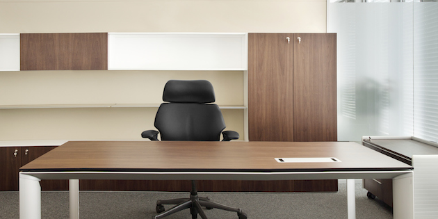 HubSpot's tweet photo. [NEW RESEARCH] @Forrester's @AndyHoar1 predicts 1 million B2B sales jobs will vanish by 2020: http://t.co/bOStqy8wUN http://t.co/txGJMjYwEA