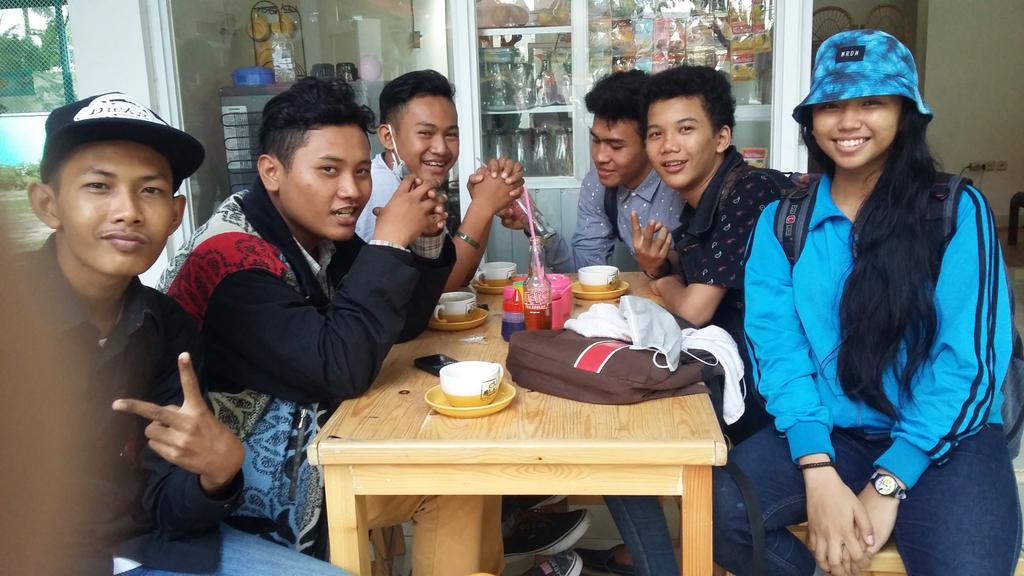 Swallow Swag tweet media