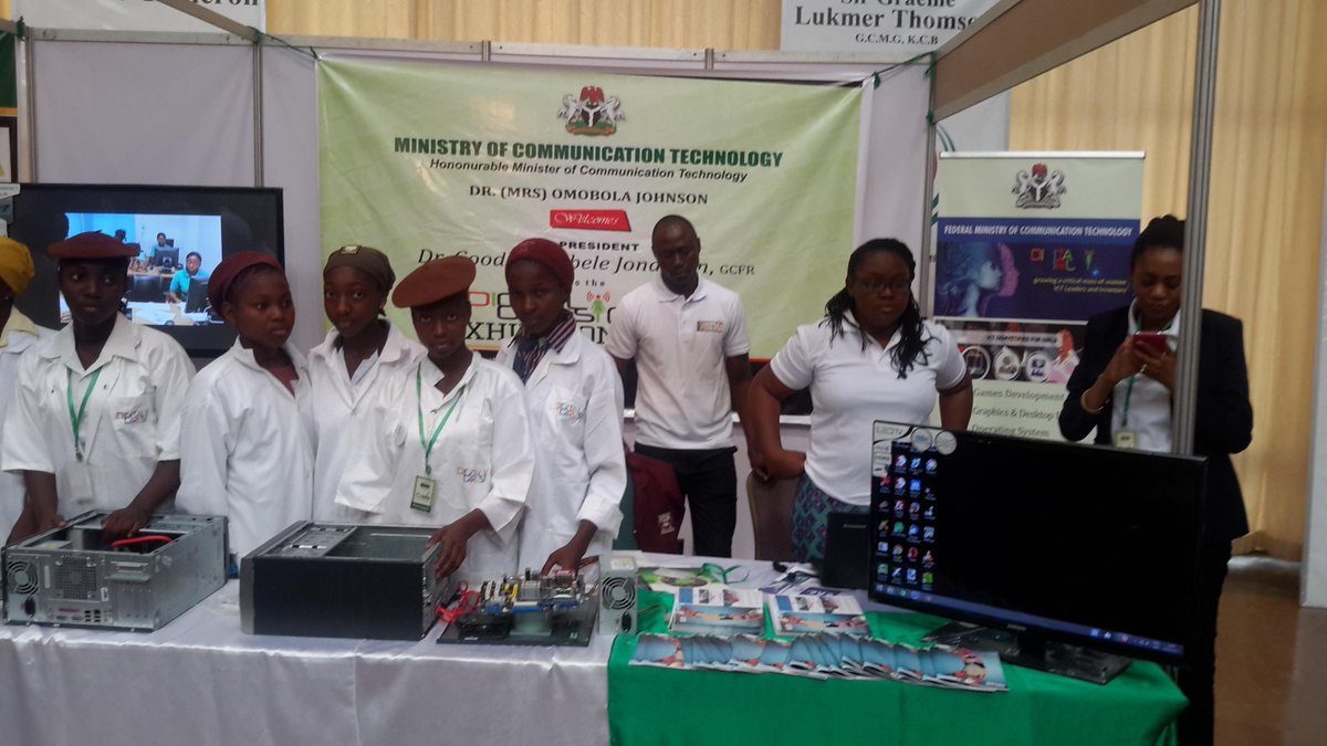 FMCIDENigeria's tweet photo. Members of the Digital Girls Club http://t.co/bBOEZzX8Cz