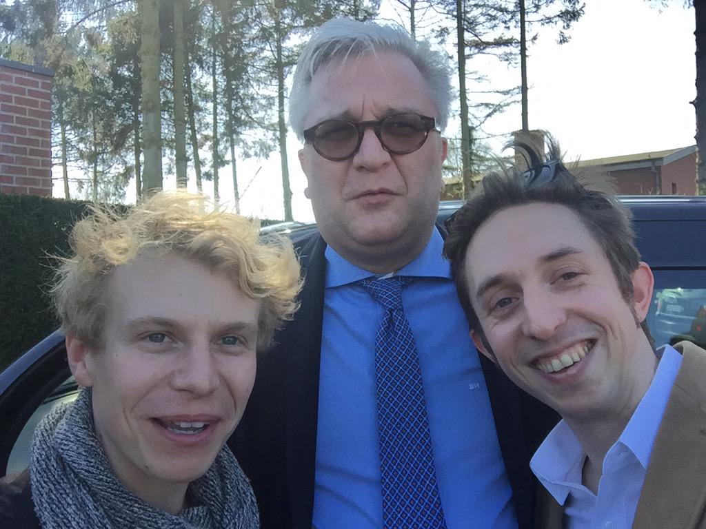 Robrecht_Vdt's tweet photo. Op vraag van monseigneur even op de selfie @GillesDSchryver #dekarrekol http://t.co/sAoDFkxvau