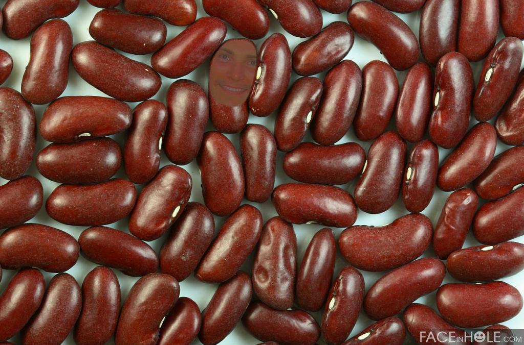bigbaldbean's tweet photo. But here is todays #FindBean. Winner will receive a cheeky drink with myself! This one's a little easier so be quick! http://t.co/xfMyQgRbg8