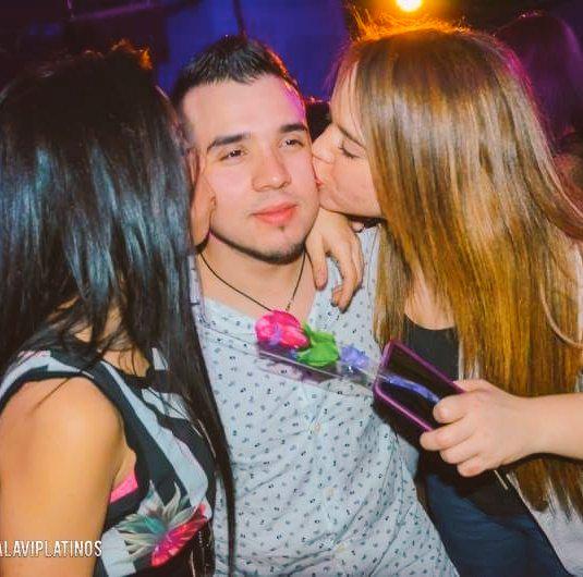 neremiribi's tweet photo. Queriendole a nuestro encargado favorito @saraycuca http://t.co/COMXtYF0ai